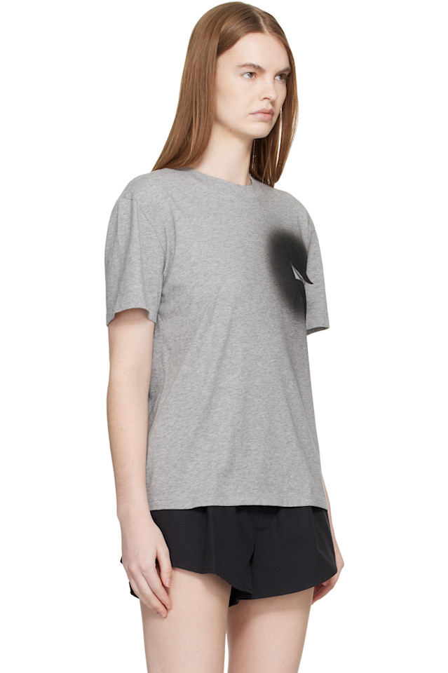 Mm6 Maison Margiela Серая футболка с изображением баллончика с краской — фото 2