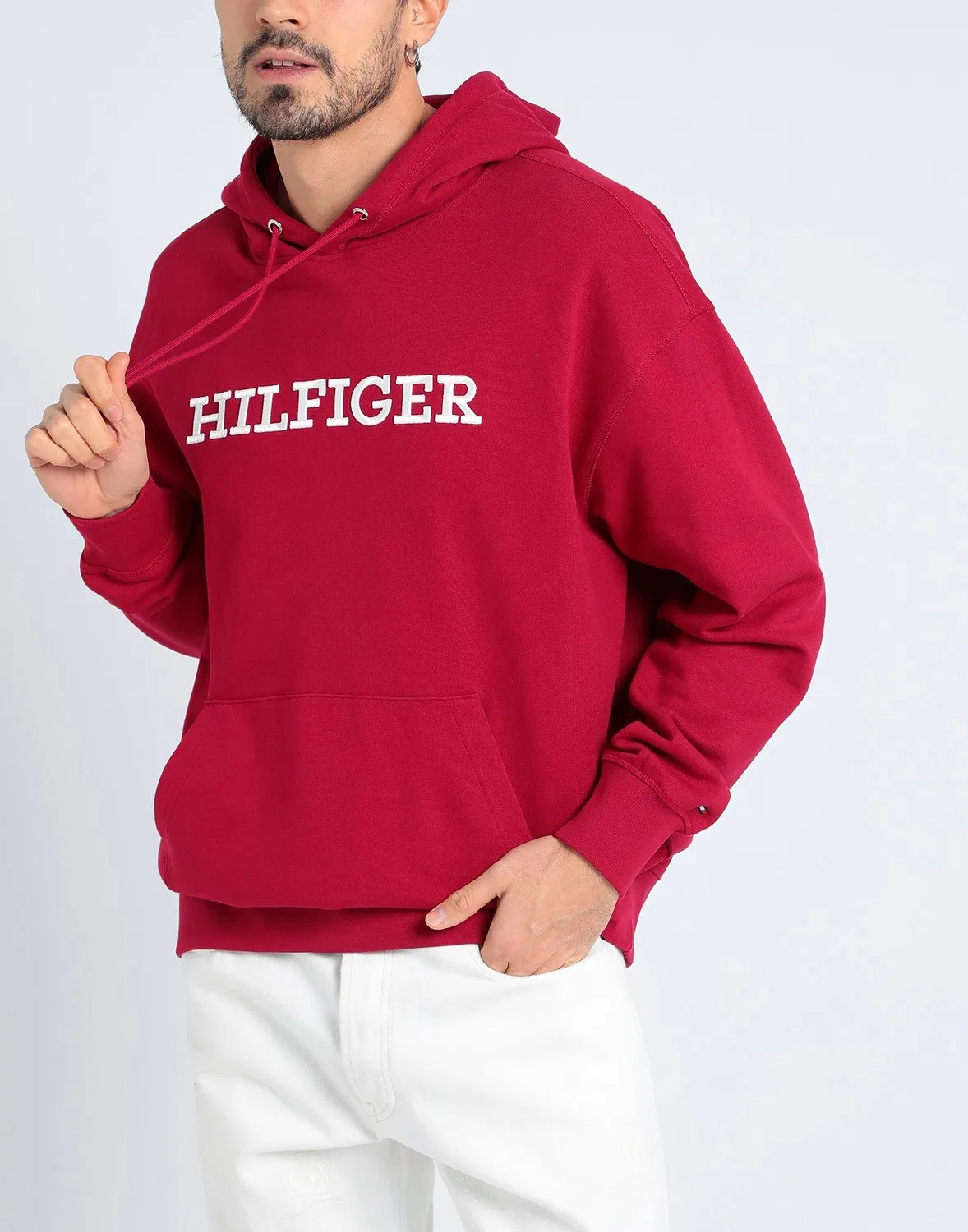 Свитшот с капюшоном Tommy Hilfiger гранатовый — фото 2