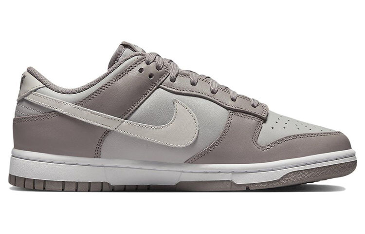 

Кроссовки Nike Dunk Low Bone Beige Women's
