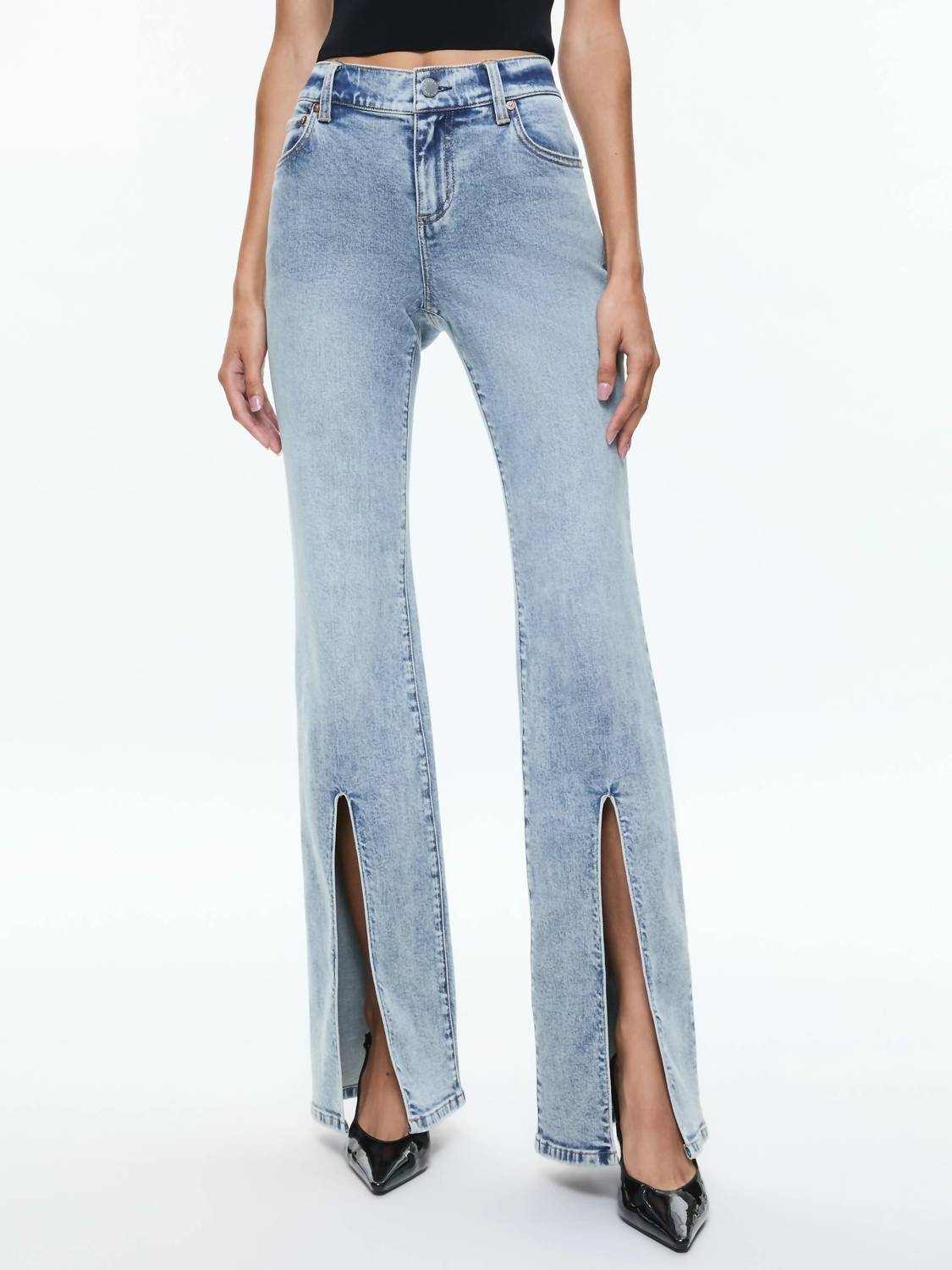 

Джинсы Winslow Slim Slit в цвете Harlow Vintage Blue alice + olivia