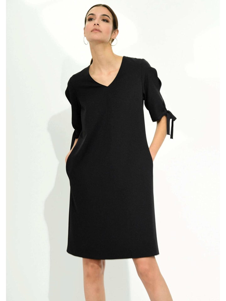 

Alba Moda Черное платье