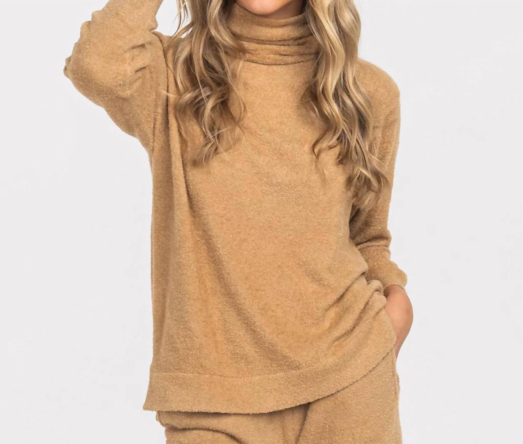 

Водолазка Dreamluxe цвета бурбон Southern Shirt Company, цвет bourbon