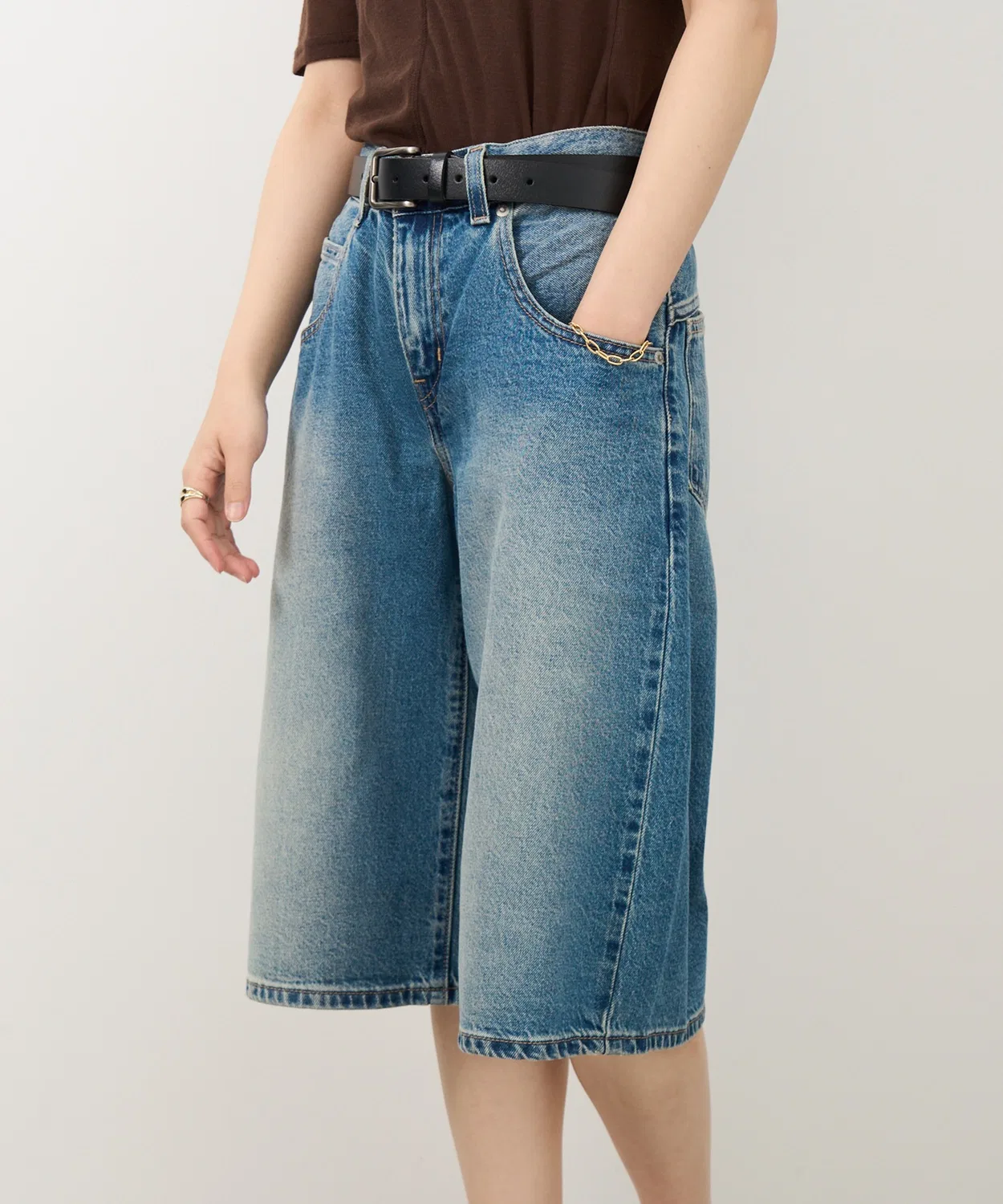Шорты джинсовые Levi’s Super Baggy Jorts из хлопка, цвет индиго — фото 2