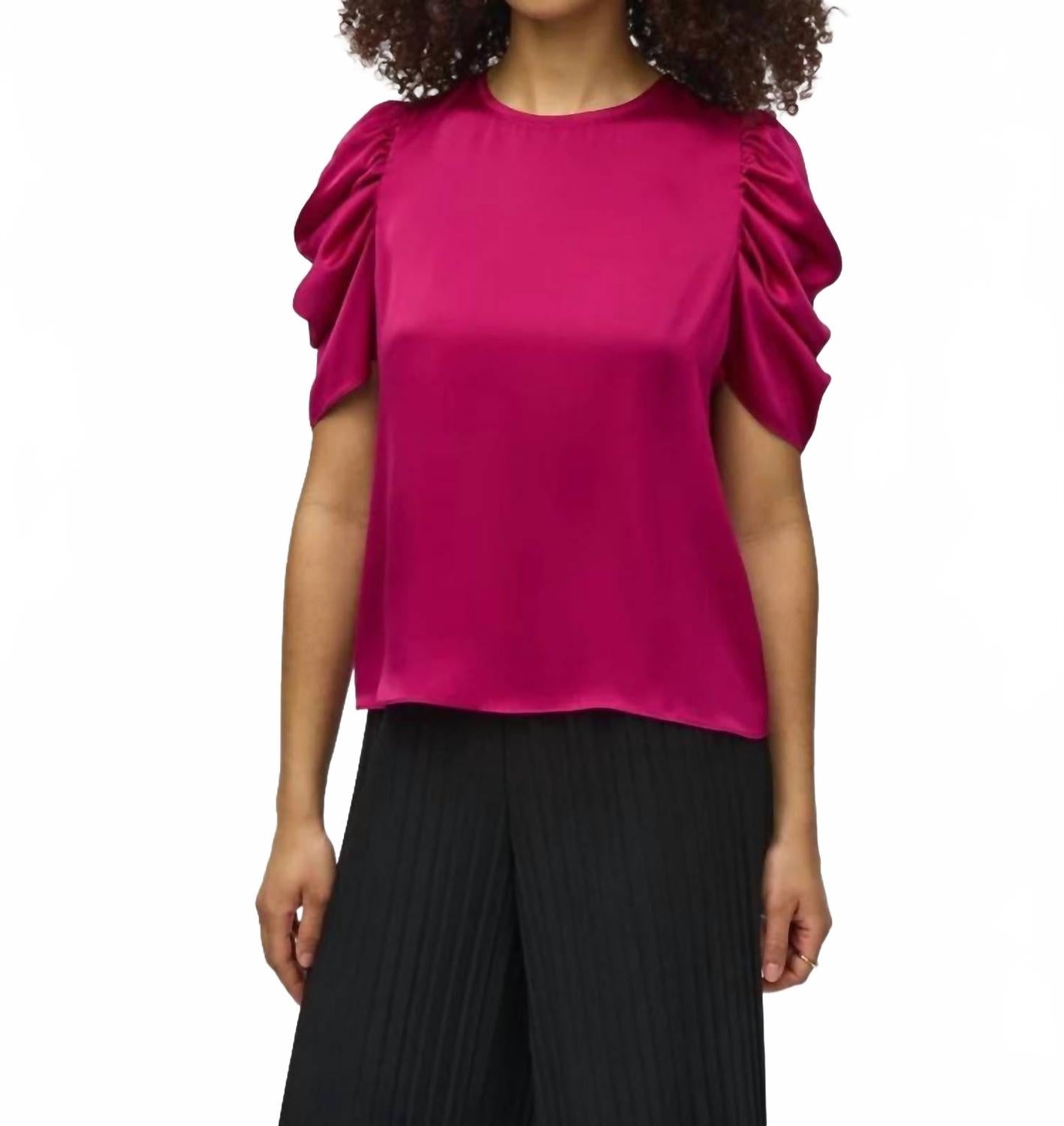 

Сатиновая блузка с присборенными рукавами в насыщенном ягодном оттенке Joseph Ribkoff, Rich Berry