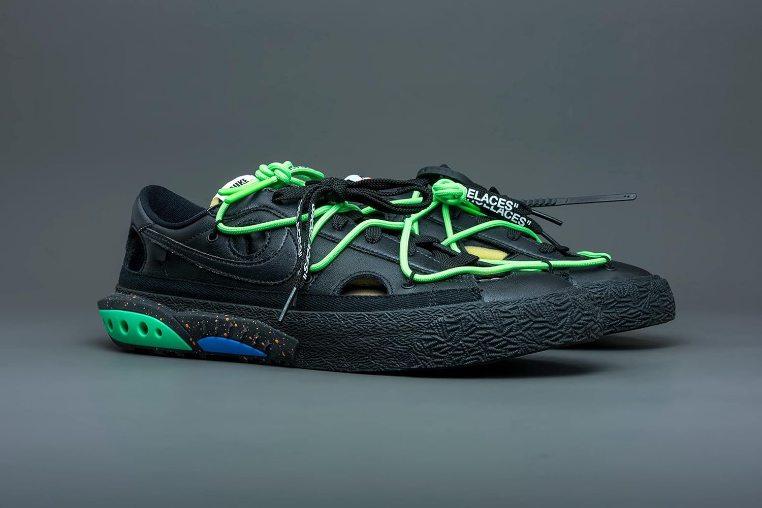 Nike unisex-adult Modern, Off-White - Black/Electro Green — фото 2