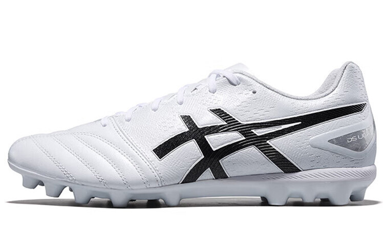 

Футбольные бутсы мужские низкие черный Asics