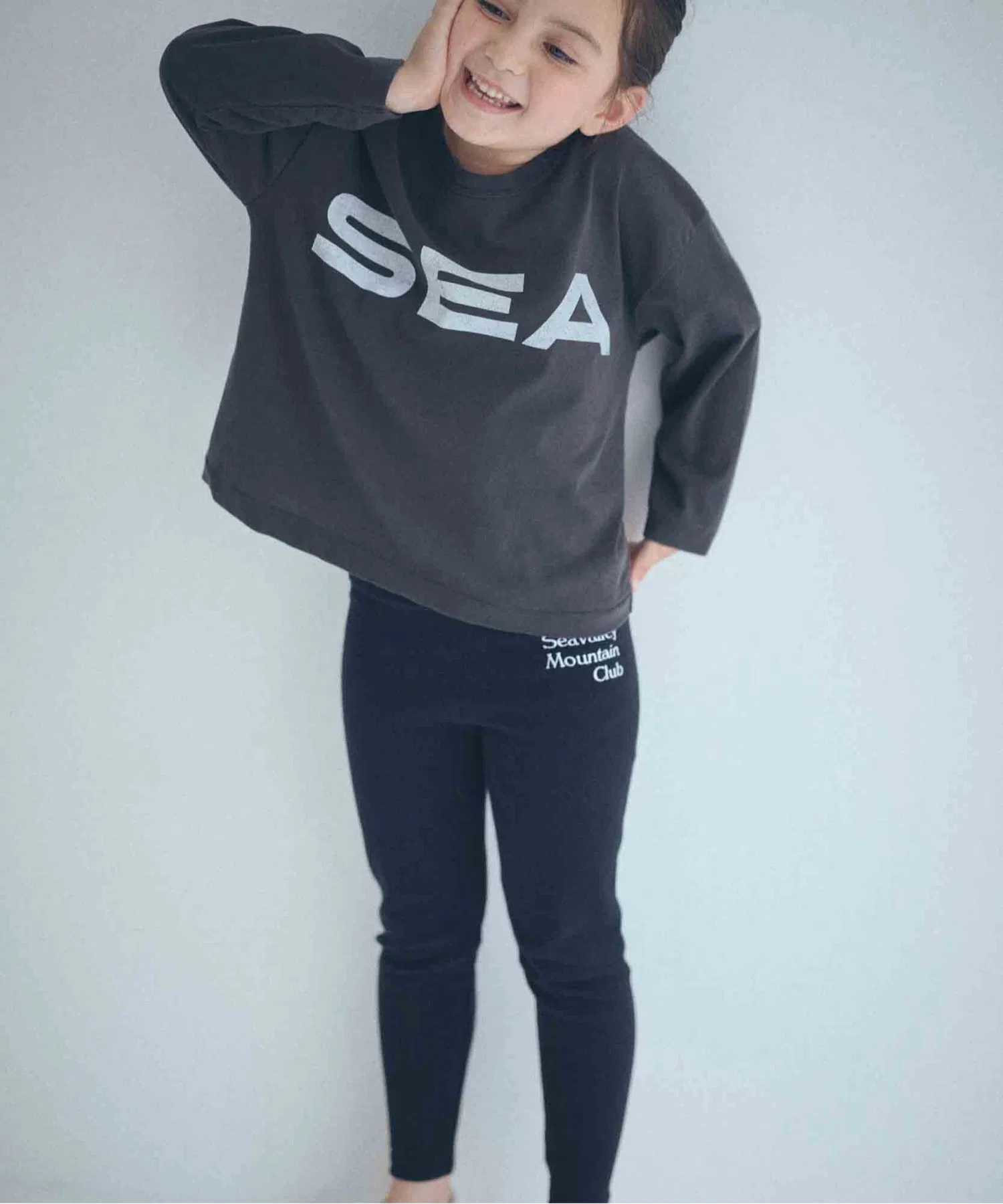 Детская футболка SEA CHIBI GRAPHIC с логотипом чёрная