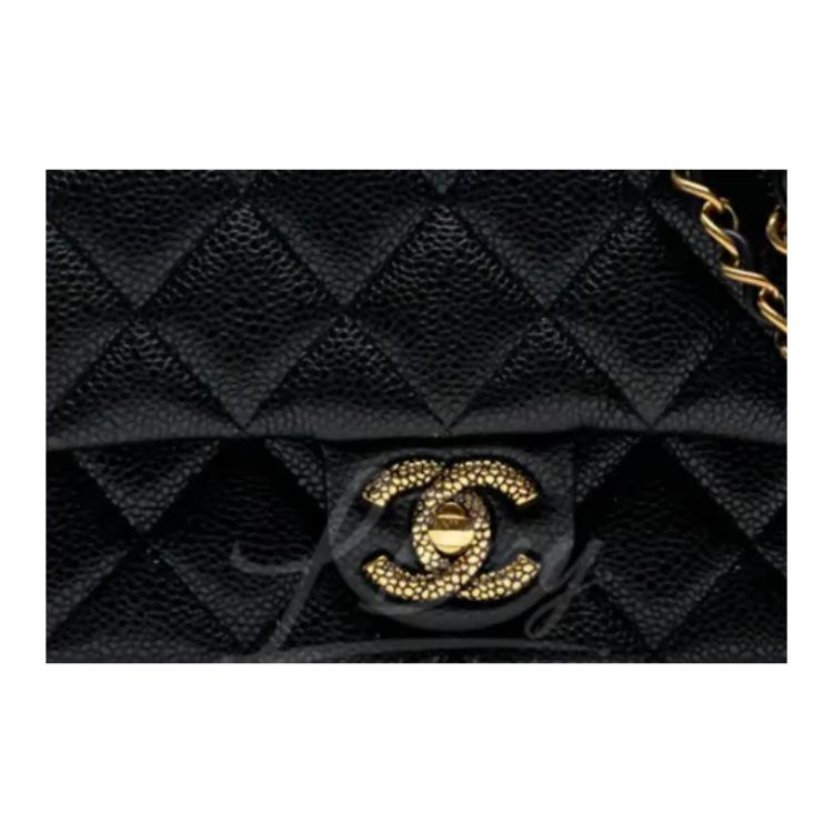 CHANEL Кожаная сумка через плечо мини женская черная — фото 2