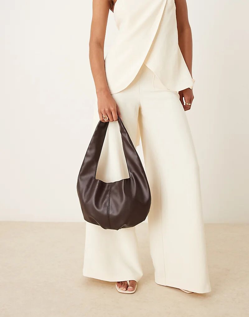 

Объемная сумка через плечо My Accessories темно-коричневого цвета