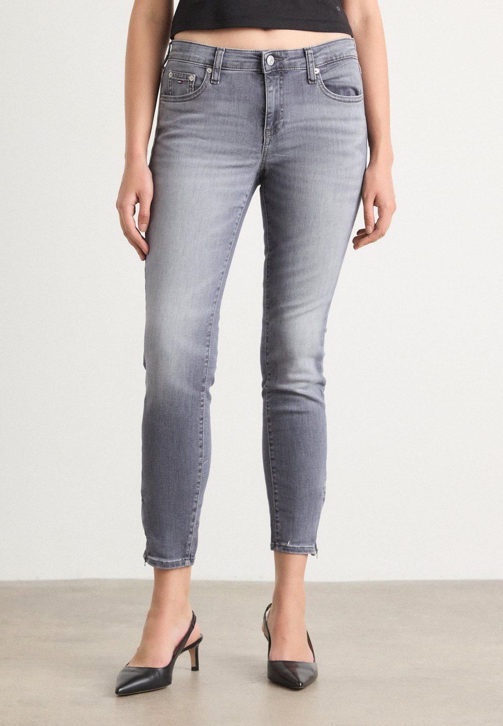 

Джинсы скинни SOPHIE SKINNY Tommy Jeans, серый