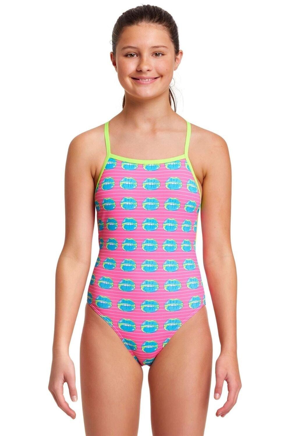 

Kiss Kiss в купальнике Funkita, розовый