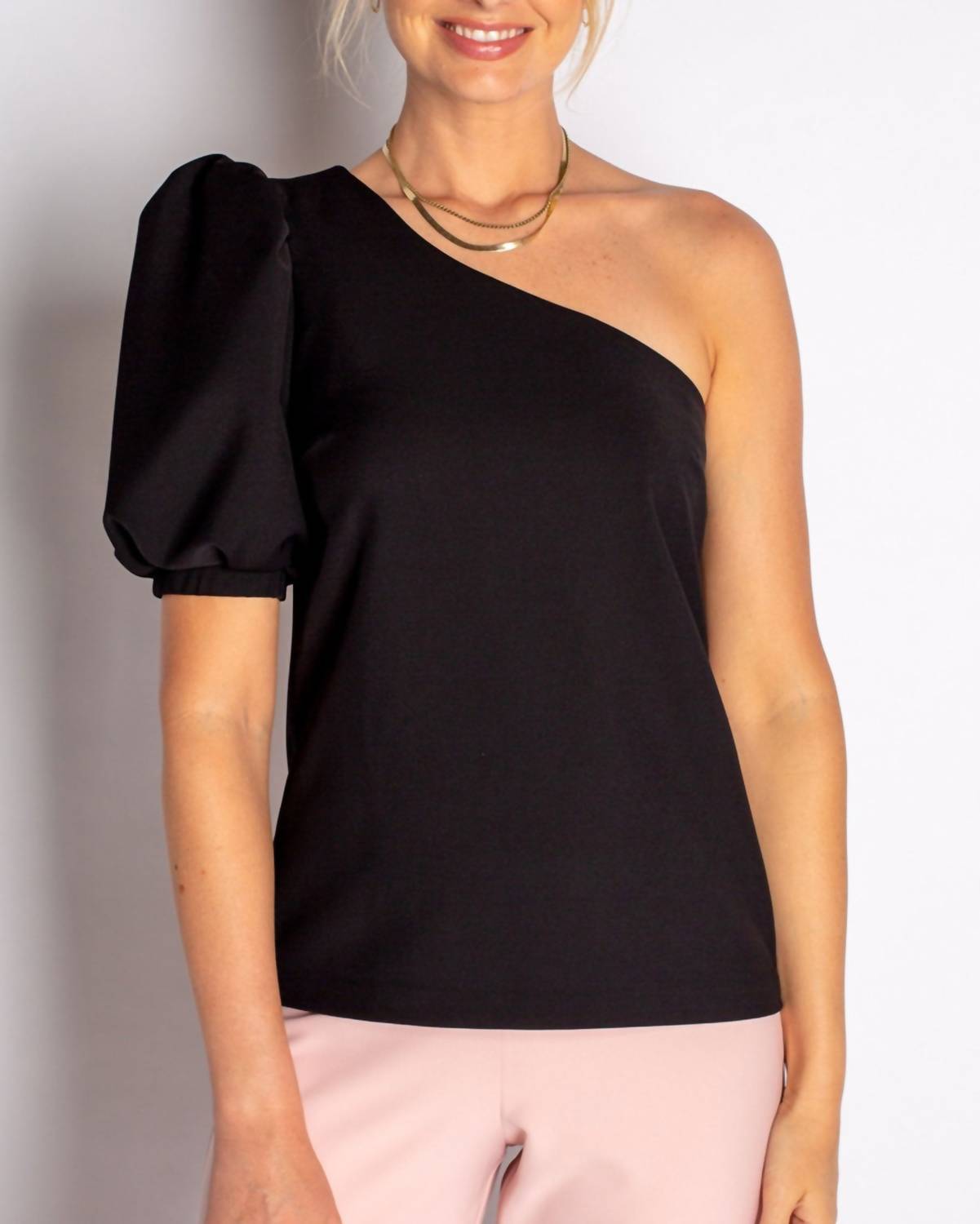 

Топ Ava черный Camilyn Beth