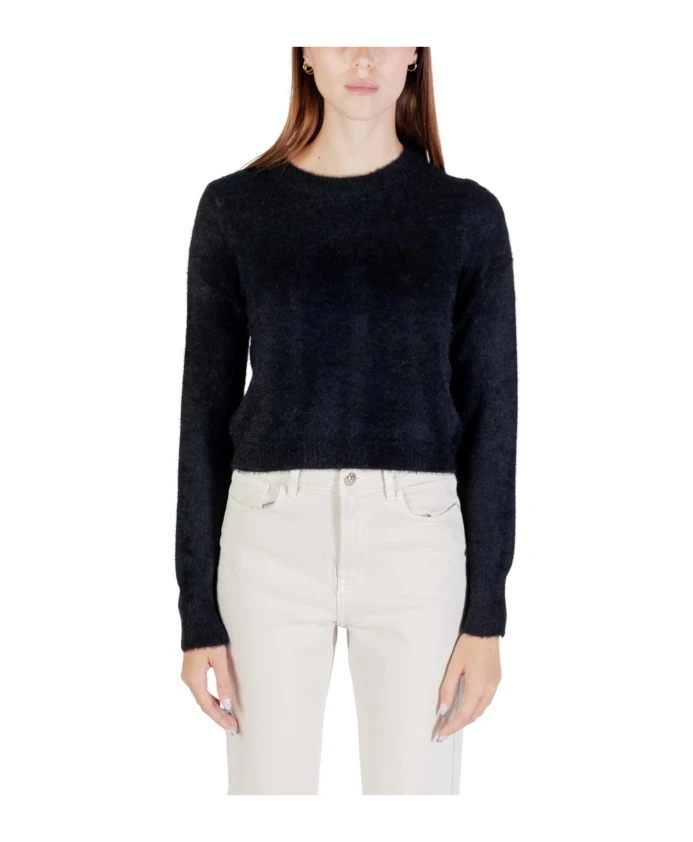 

Черный вязаный свитер с круглым вырезом Only, черный