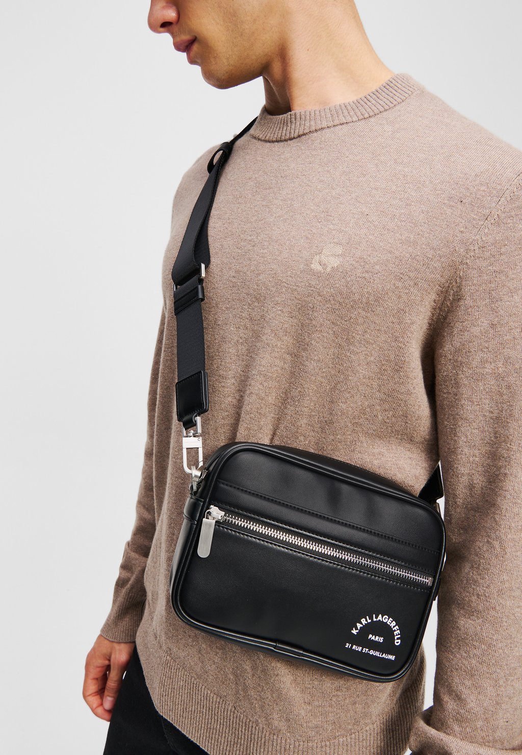 

Сумка через плечо DAILY CAMERA BAG - Across body bag KARL LAGERFELD, черный