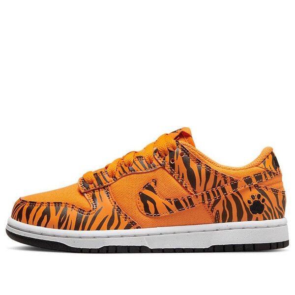 

Кроссовки dunk low next nature 'tiger stripes' Nike, мультиколор