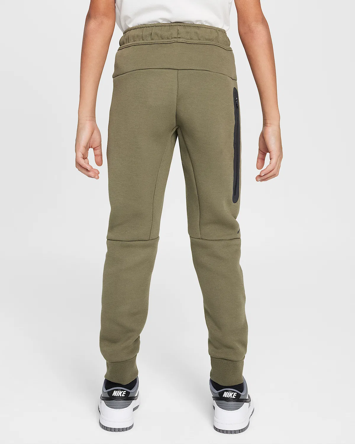 Джоггеры Nike Sportswear Tech Fleece для старших детей, Medium Olive/Light Army/Black/Black — фото 2