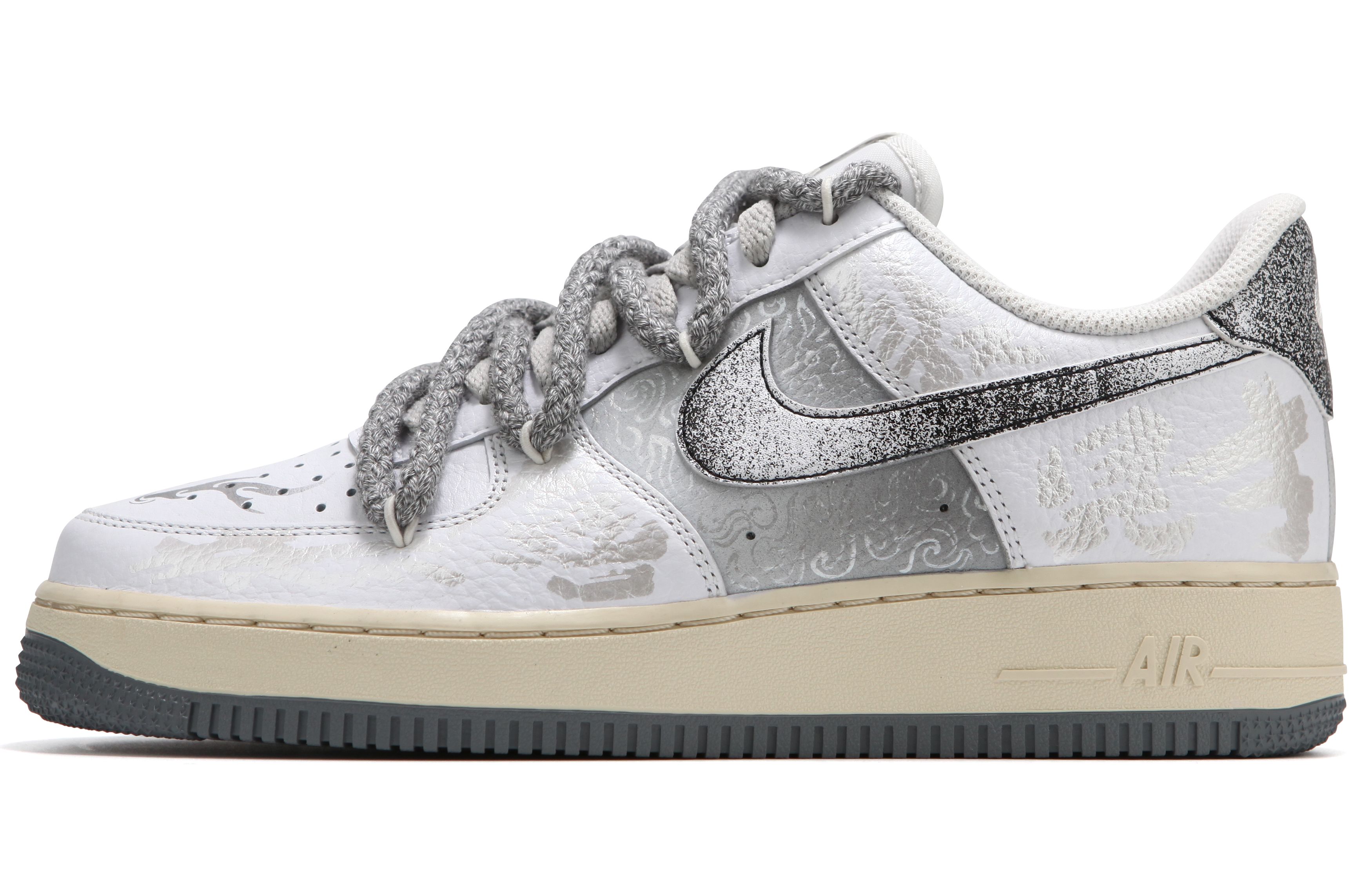 

Кроссовки Nike Air Force 1 Skateboarding Shoes Men Low-top White/Silver, серебряный, Серый, Кроссовки Nike Air Force 1 Skateboarding Shoes Men Low-top White/Silver, серебряный