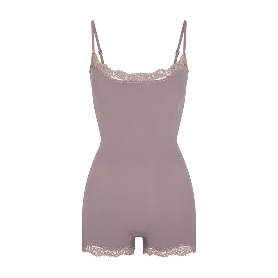 

Комбинезон SKIMS Fits Everybody Lace, цвет Zinc