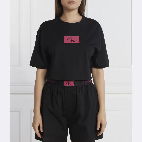 

Сверху укороченная пижама Calvin Klein, черный