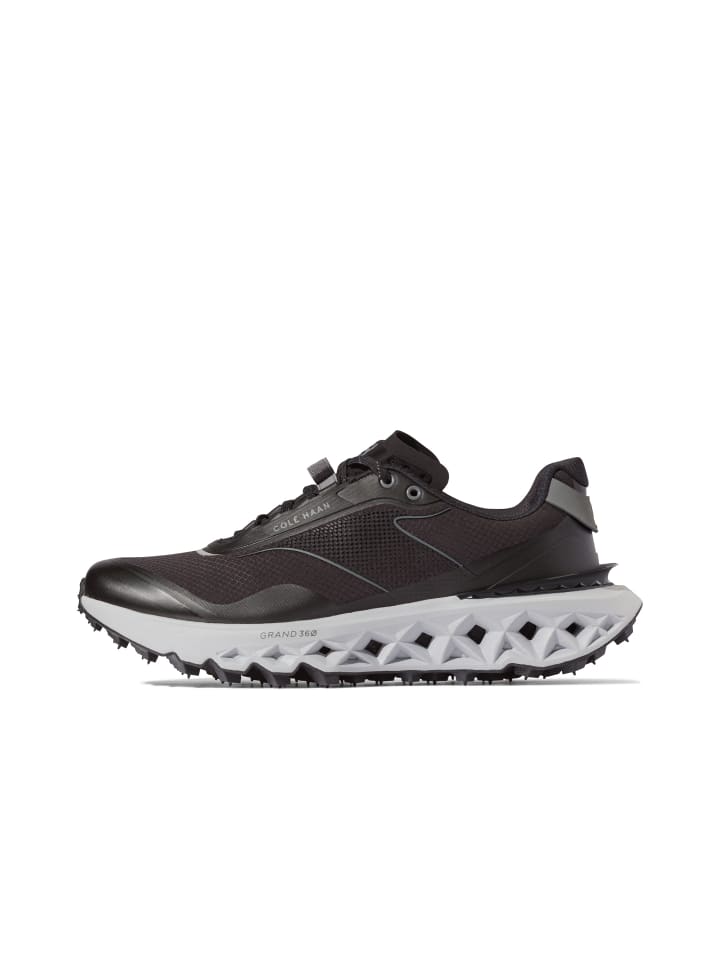 

Cole Haan Спортивные кроссовки 5.ZEROGRAND ALL-TERRAIN RUNNER черного цвета с тихим верхом и защитой от солнца