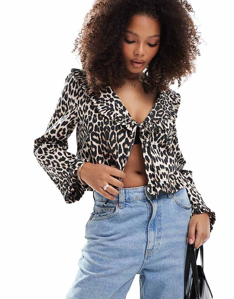 

ASOS DESIGN - Блуза с пятнистым воротником и завязкой спереди