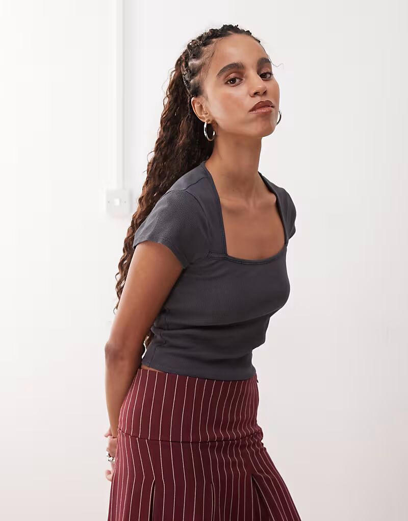 

Футболка с квадратным вырезом, черного цвета Reclaimed Vintage, Черный, Футболка с квадратным вырезом, черного цвета Reclaimed Vintage