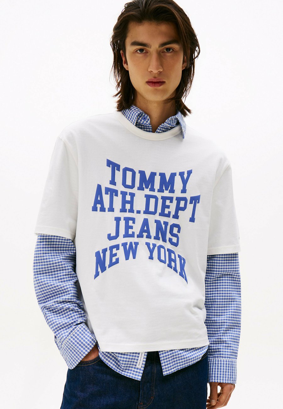 

Футболка Tommy Jeans 90S CREW NECK, Ecru/White, Белый, Футболка Tommy Jeans 90S CREW NECK, Ecru/White