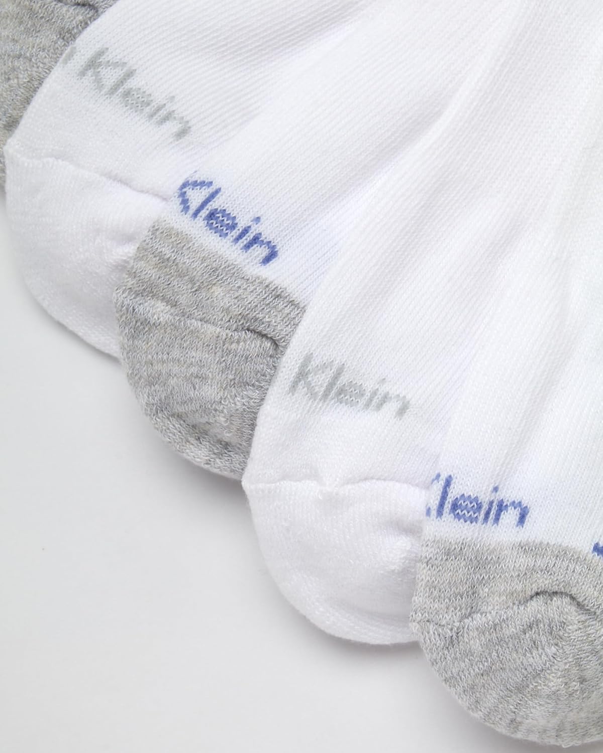 Женские носки Calvin Klein, непромокаемые, 12 пар, мягкие, комфортные, спортивные, с низким вырезом, для женщин (размер обуви: 4-10), White Assorted — фото 3