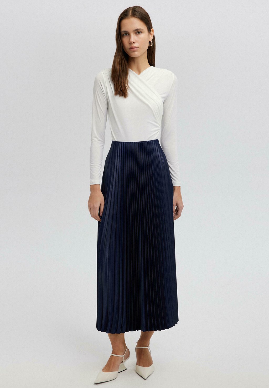 

Юбка плиссированная A-line skirt Touché Privé, темно-синий