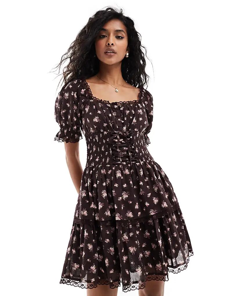

Мини-платье с корсетом в несколько ярусов в коричневом цвете Miss Selfridge