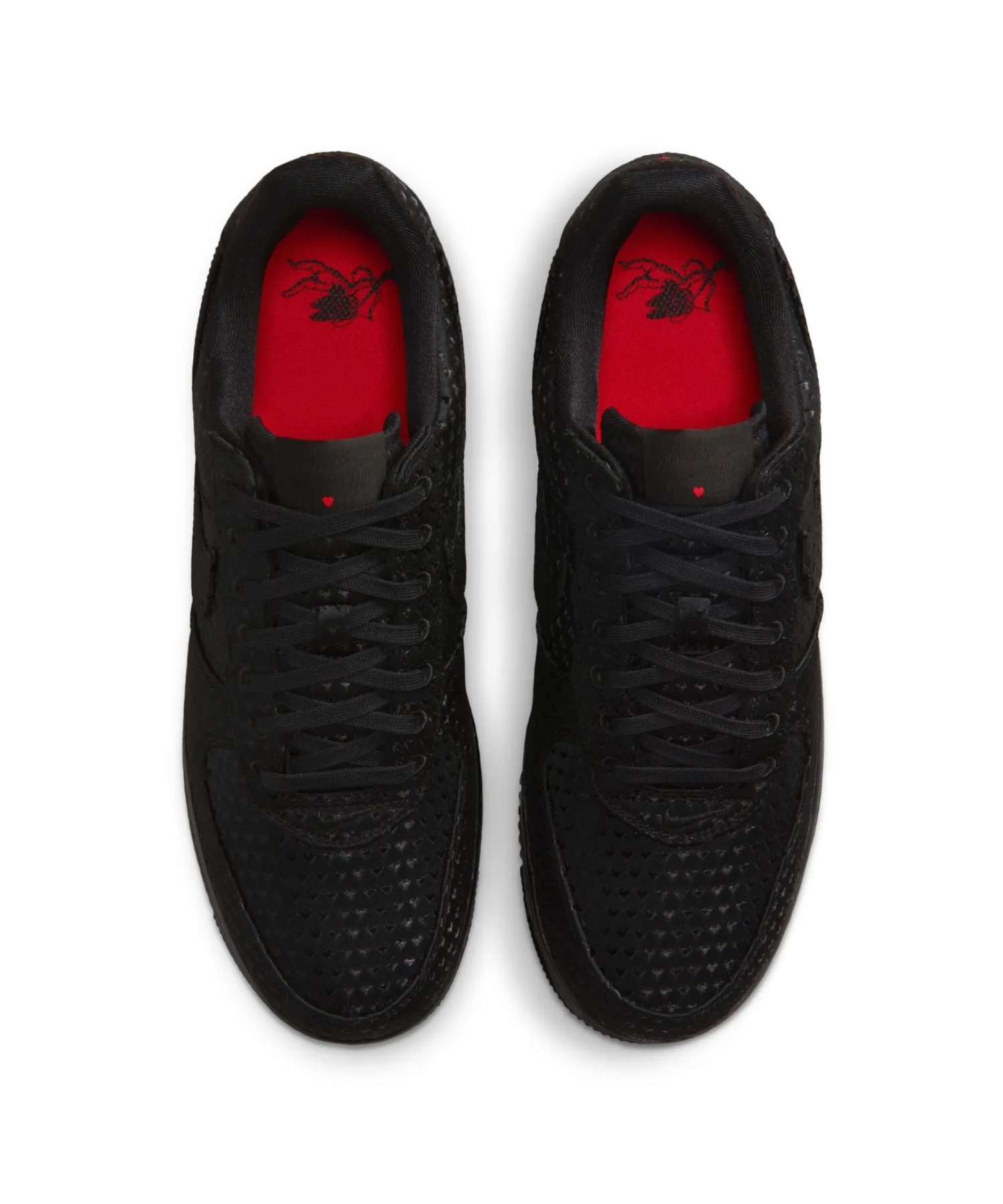 Унисекс кроссовки Nike Air Force 1 Retro с сердечками чёрные — фото 4