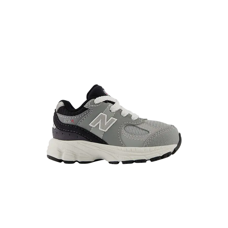 

Кроссовки New Balance 2002R Toddler, серый