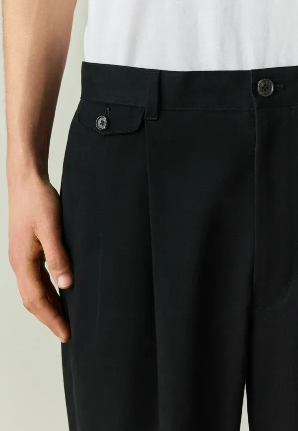 Брюки чинос Next Regular fit n.premium twin pleat barrel fit smart chinos, черный