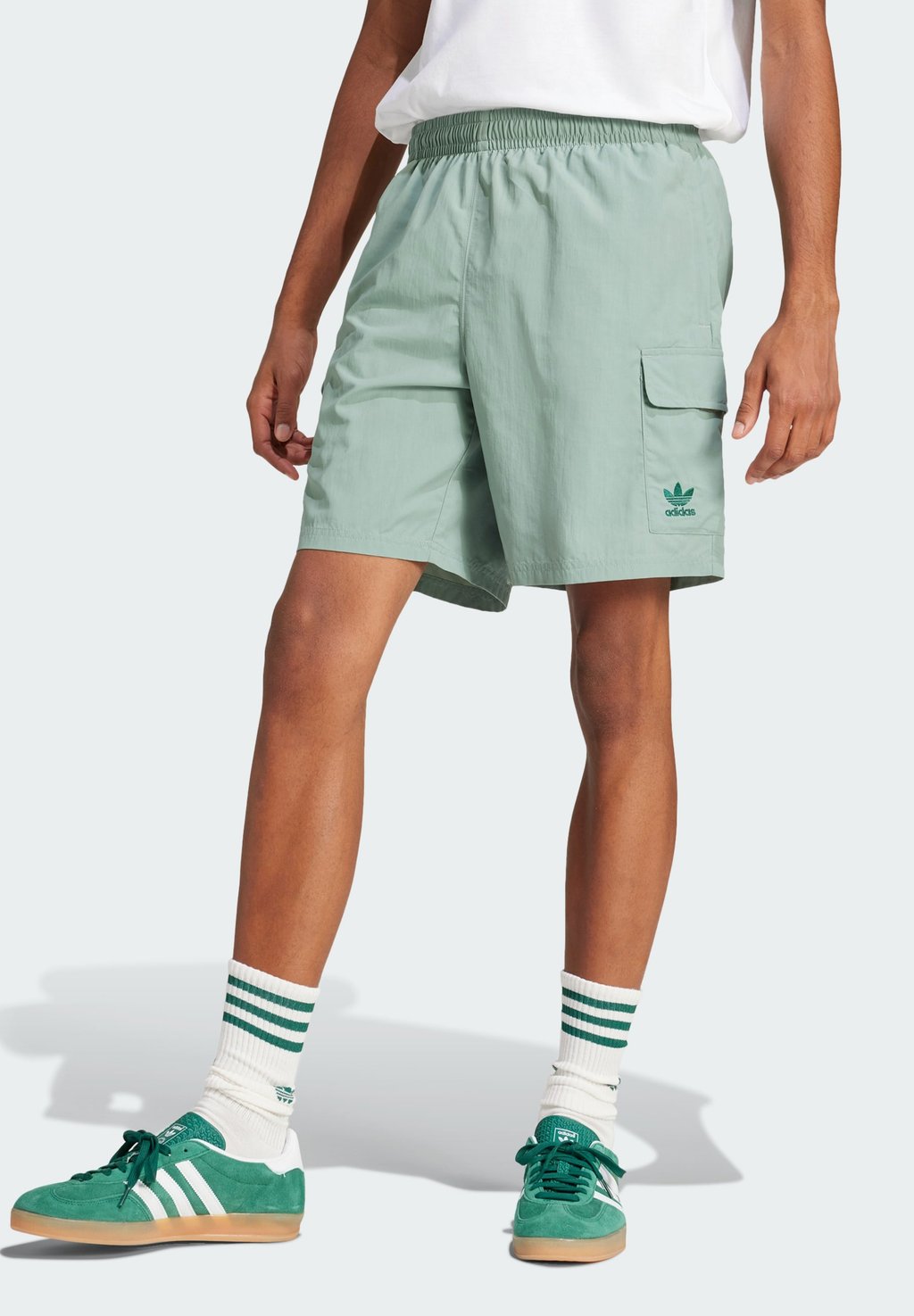 

Шорты TREFOIL ESSENTIALS WOVEN CARGO Adidas Originals, светло-зеленый