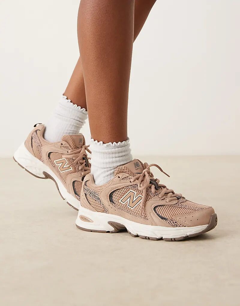 Кроссовки New Balance 530 светло-коричневого цвета с леопардовым принтом