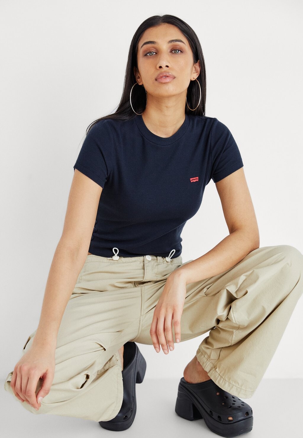 

Базовая футболка Essential Sporty Tee Levi's, черный