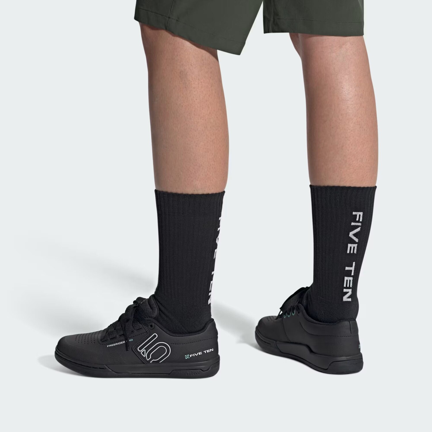 Кроссовки для горного велосипеда Five Ten Freerider Pro Adidas, цвет Core Black/Crystal White/Acid Mint — фото 3