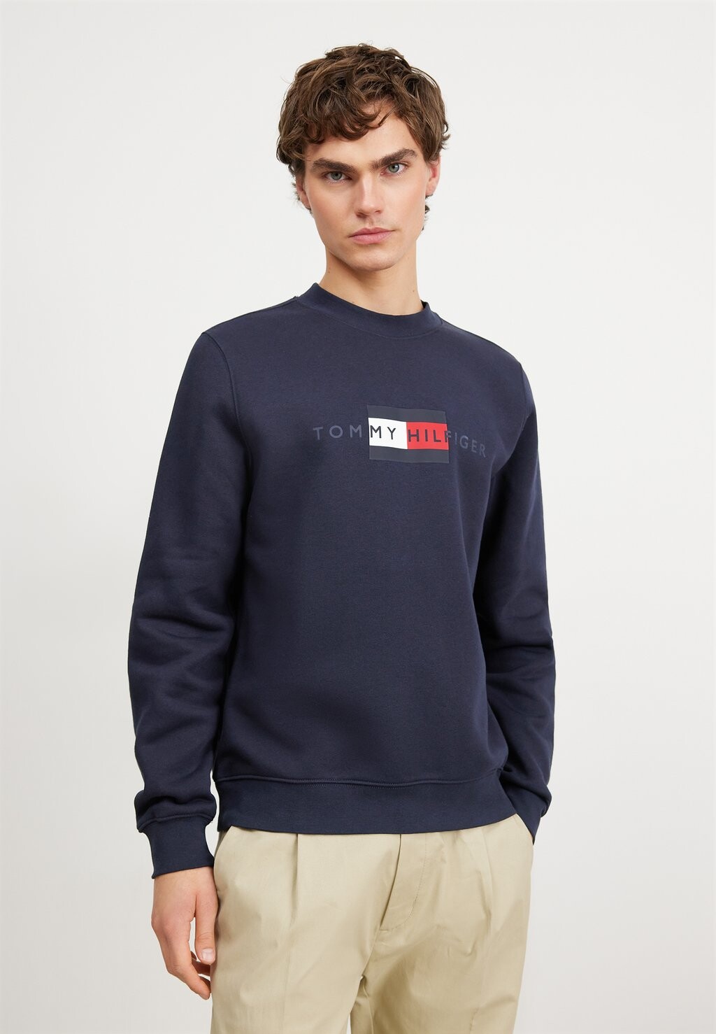 

Толстовка Hilfiger Flag Seatshirt Tommy Hilfiger, цвет desert sky