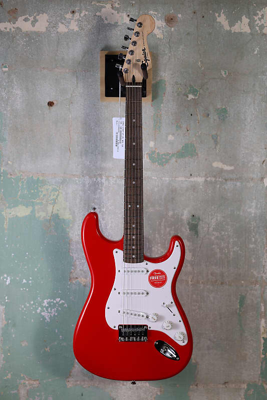 

Электрогитара Squier Sonic Stratocaster HT Electric Guitar - Torino Red
