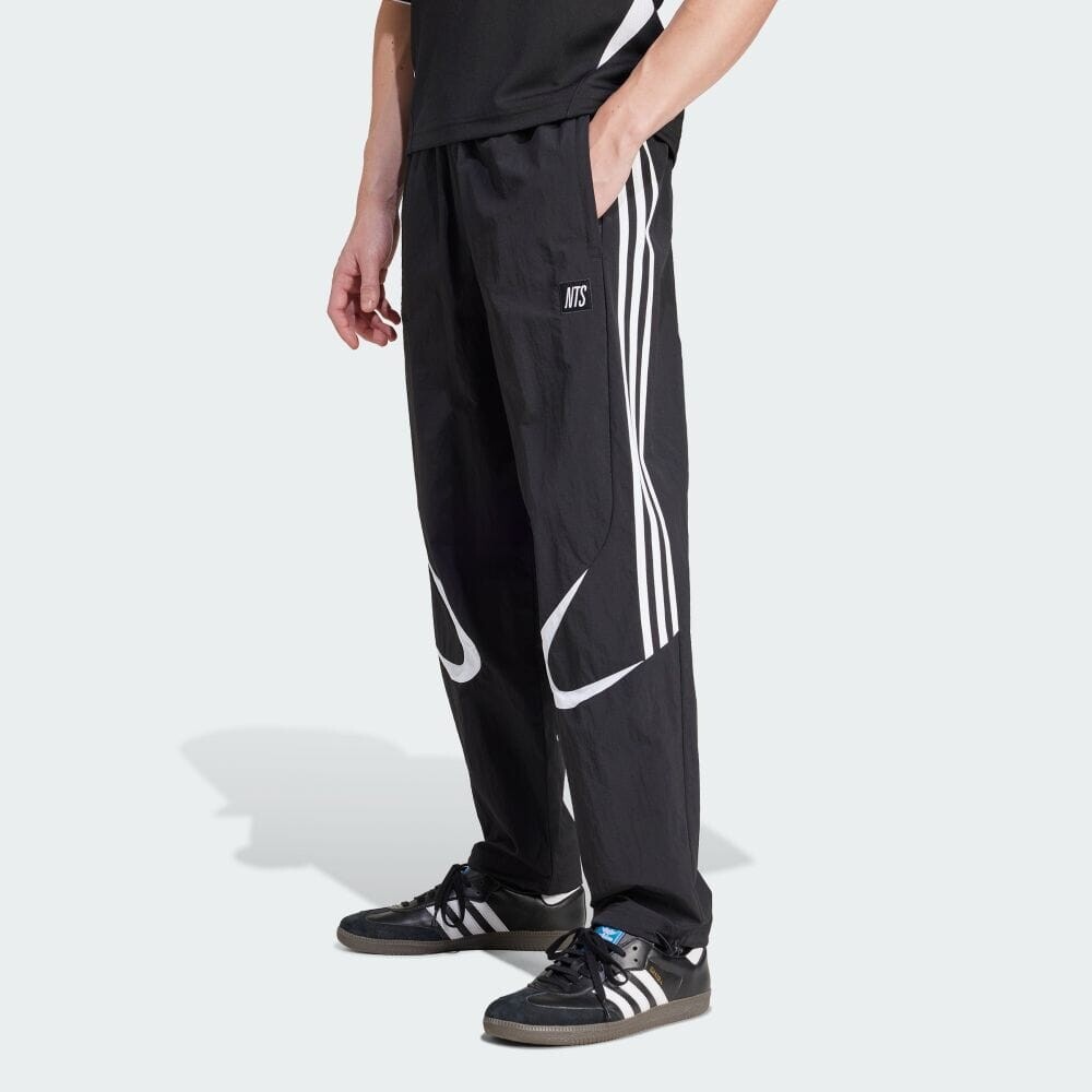 

Брюки Adidas ADIDAS × NTS RADIO cargo pants, черный