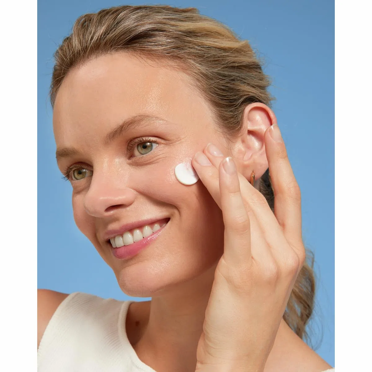 Крем для лица Nivea — Питательный легкий увлажняющий Care -в, 100 мл — фото 2