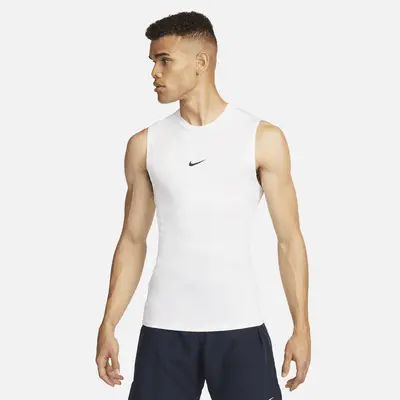 

Футболка Nike Pro, белый/черный