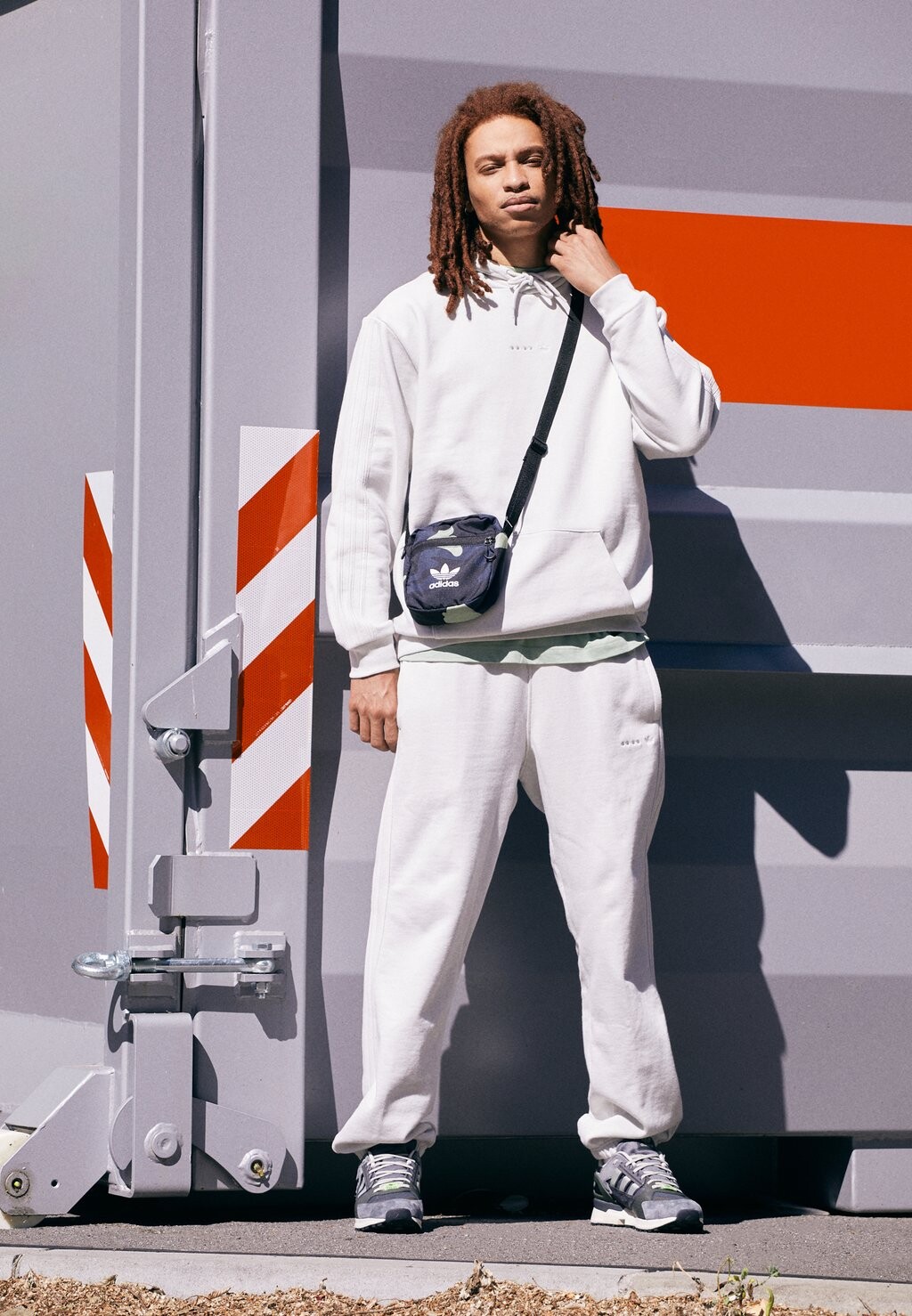 

Толстовка Ess Logo adidas Originals, цвет orbit grey