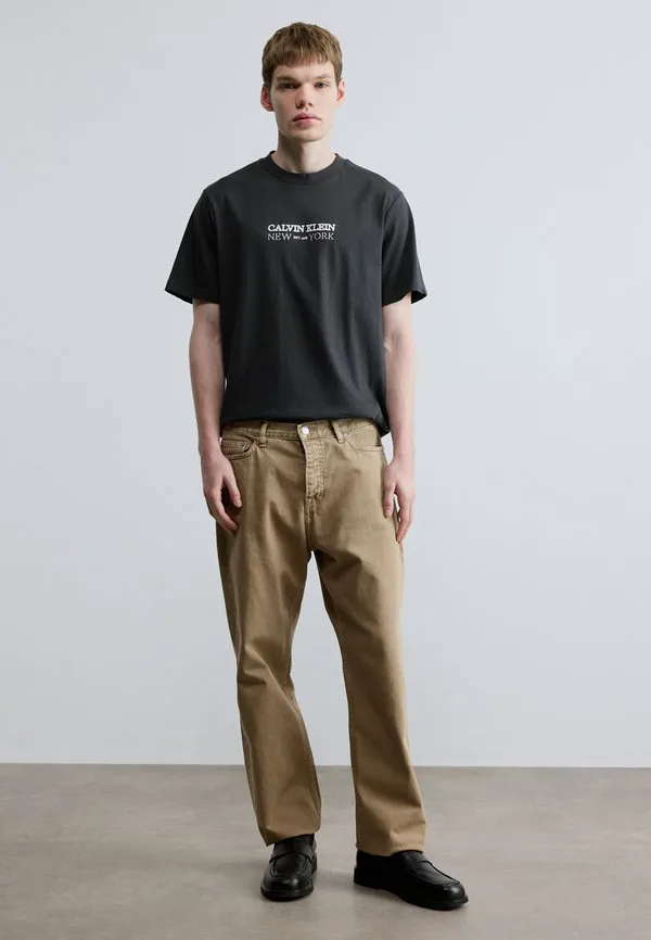 Футболка с графическим принтом 20s ny Calvin Klein, Pirate Black — фото 2