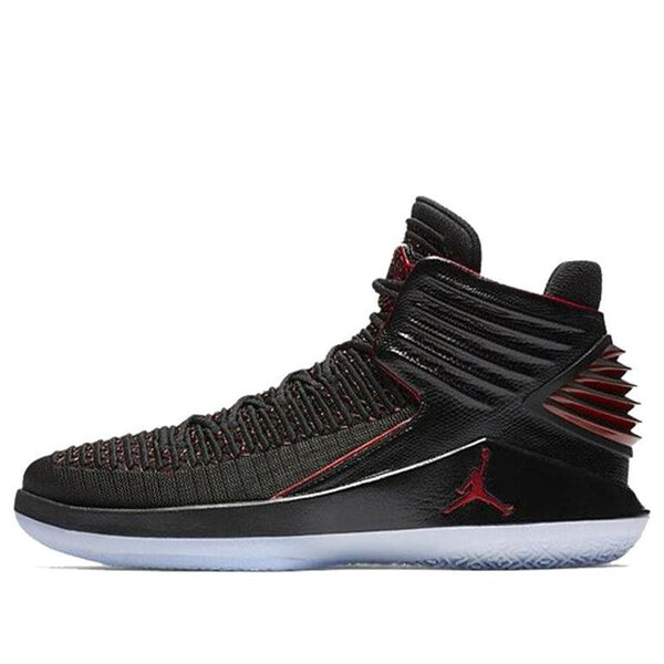 

Кроссовки 32 пф Air Jordan, черный