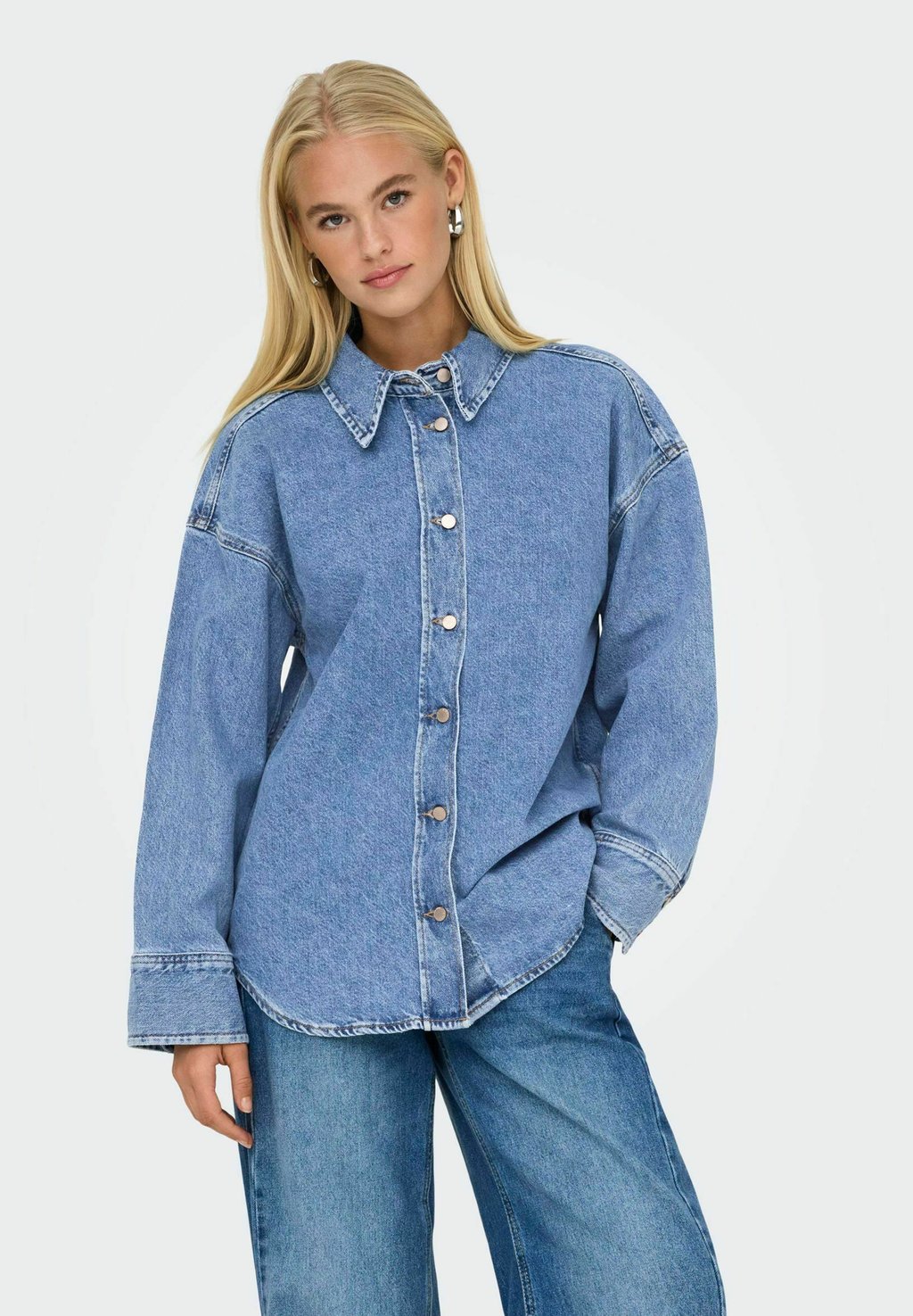 

Блузка на пуговицах ONLSOPHIE ONLY, цвет Medium Blue Denim