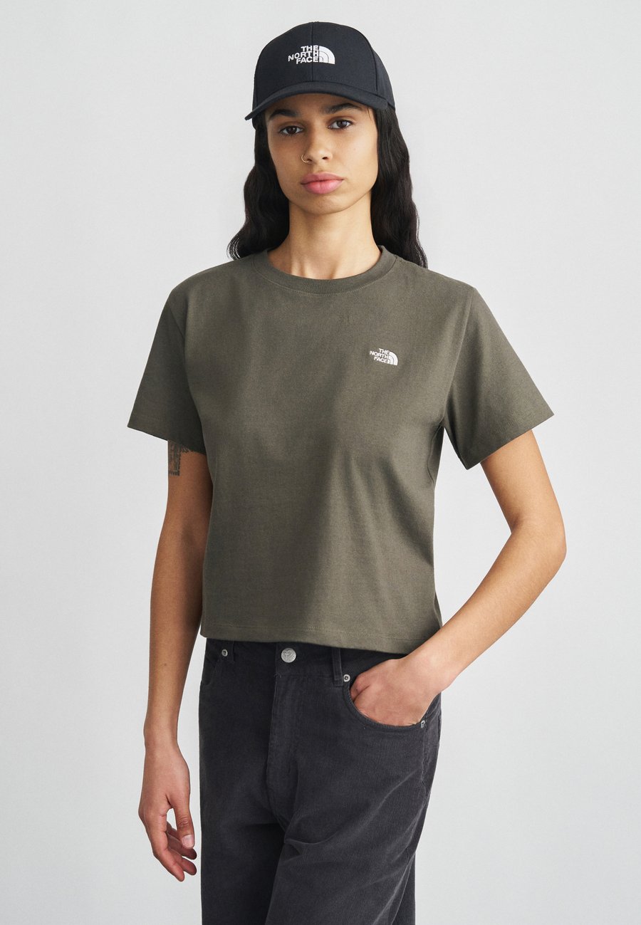 

Футболка The North Face ESSENTIAL SIMPLE DOME CUTIE TEE, New Taupe Green/Khaki, Зеленый, Футболка The North Face ESSENTIAL SIMPLE DOME CUTIE TEE, New Taupe Green/Khaki