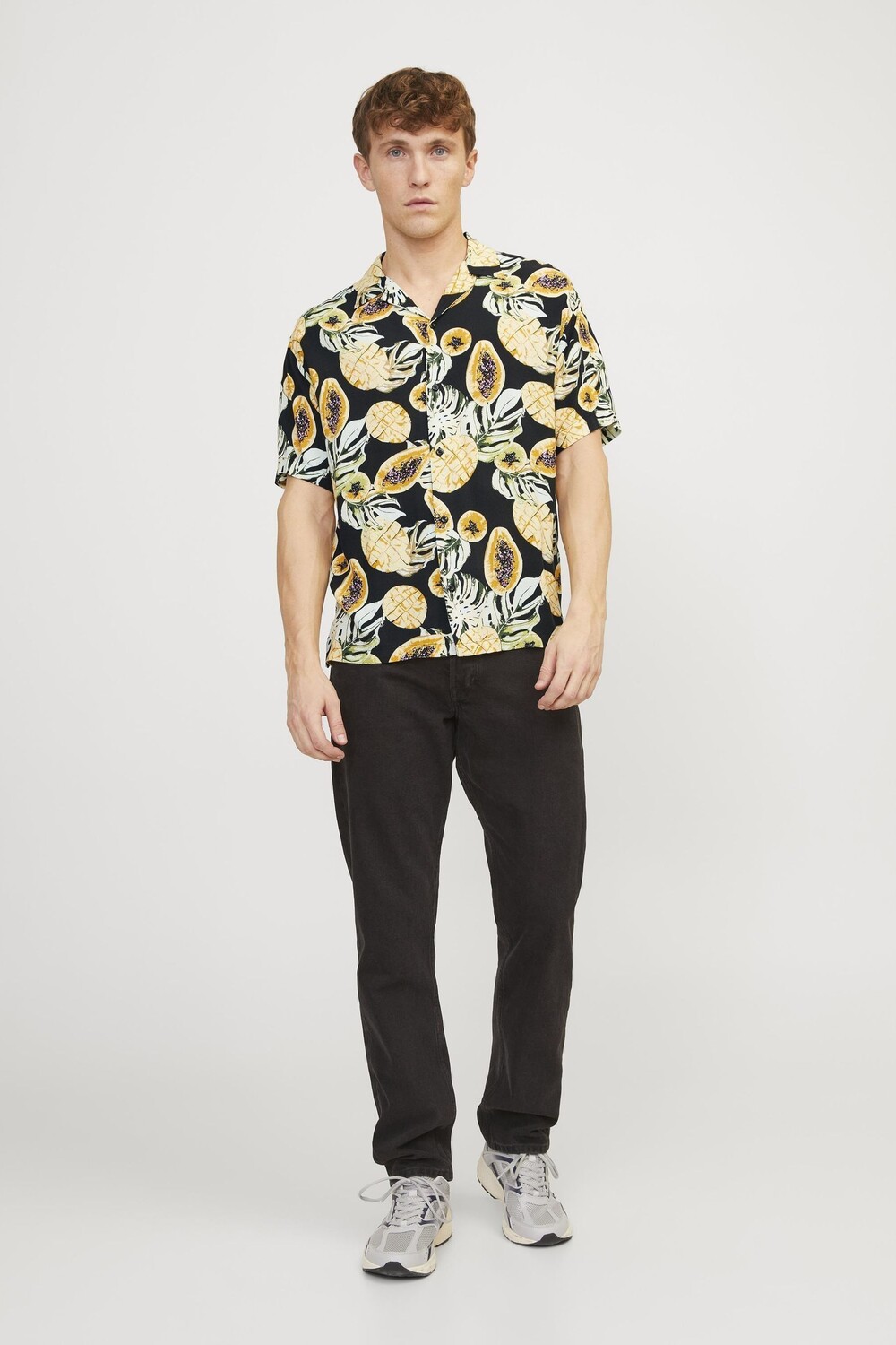 

Летняя рубашка с короткими рукавами и принтом Jack & Jones, черный
