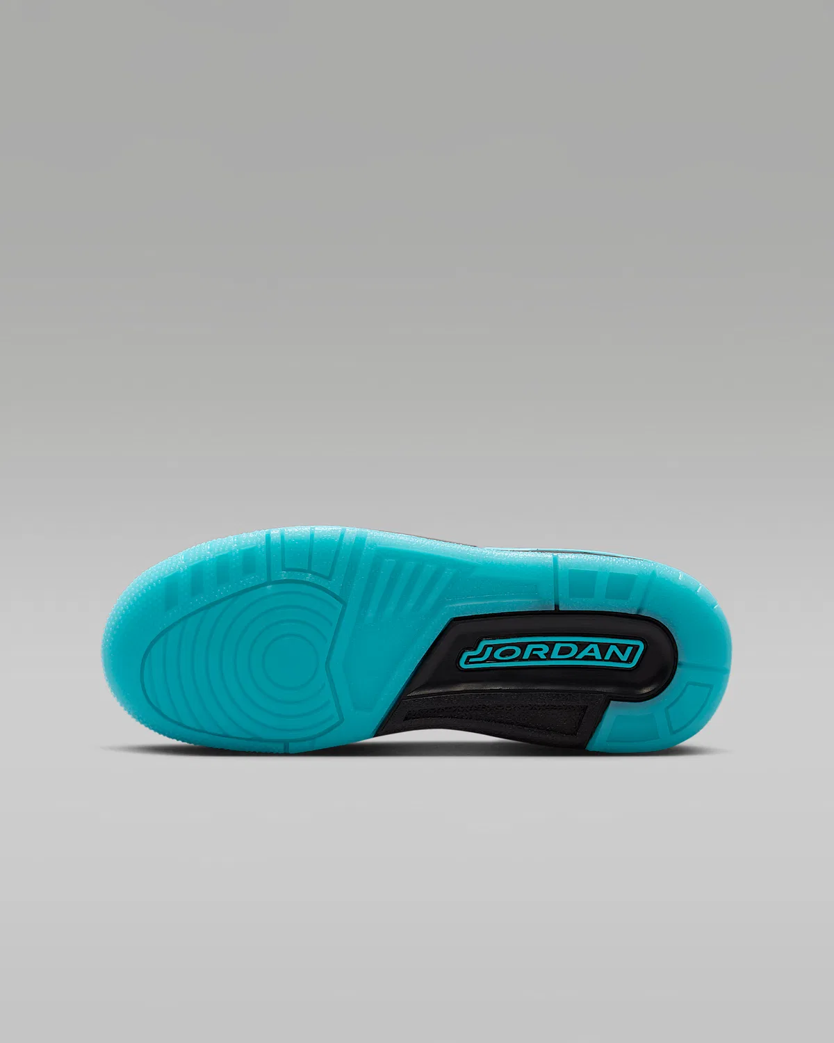 Детские кроссовки Jordan Spizike Low, Black/Gamma Blue/Wolf Grey — фото 2