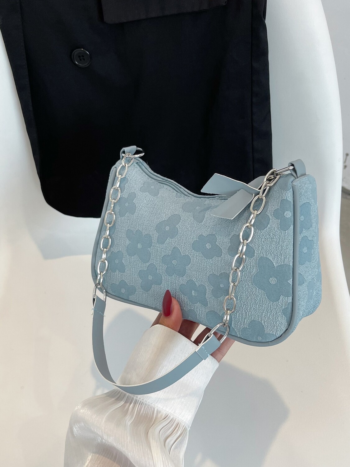 

Сумка с цветочным узором и цепочкой, синий